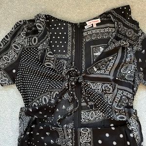 re:named Front Tie Boho Romper Dress Size Medium